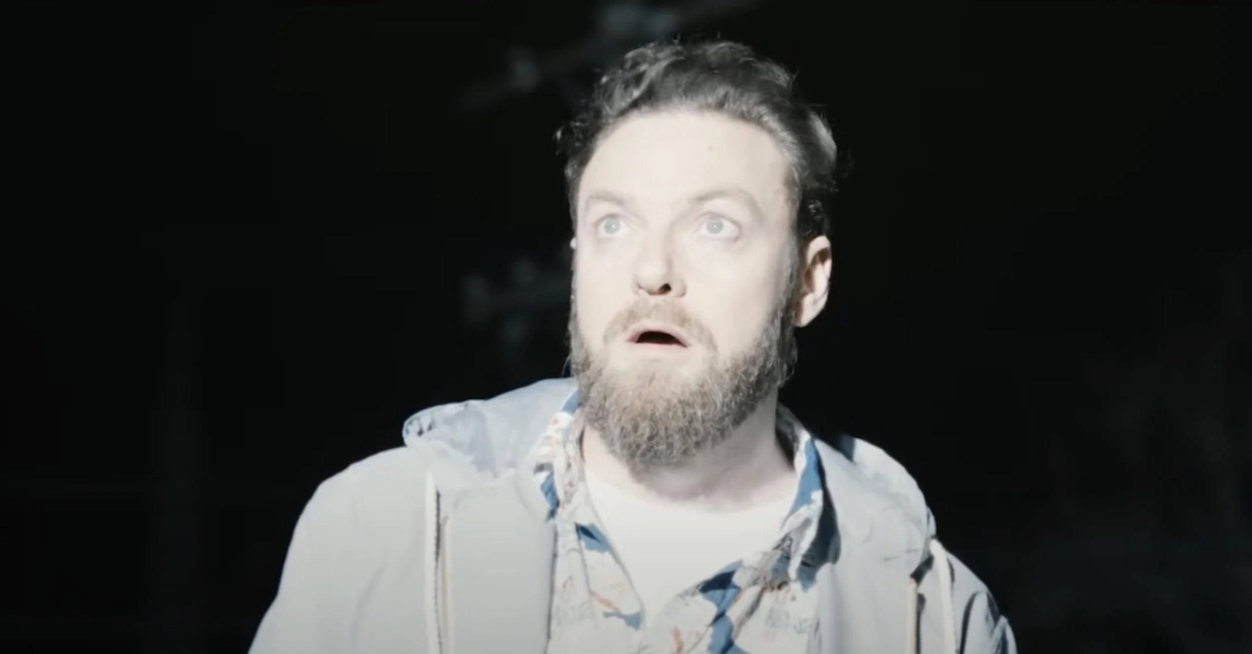 Trailer for the descending science fiction thriller makes fun of an amazing alien mystery